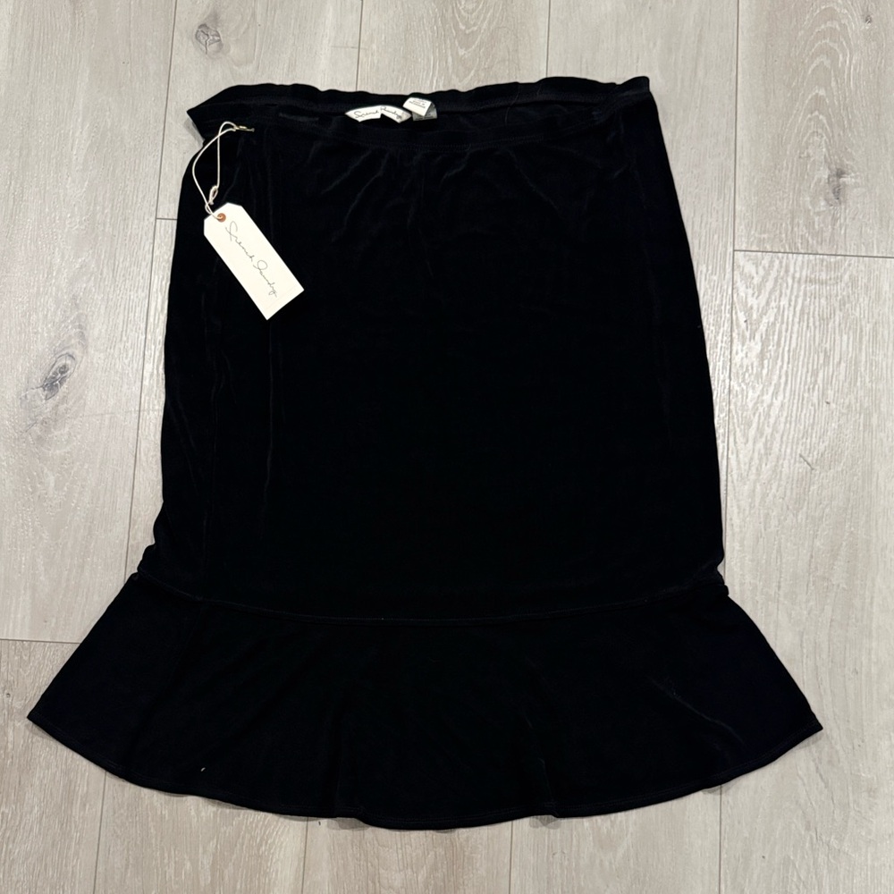 French Laundry Black Ebony Skirt Sz. Large Women